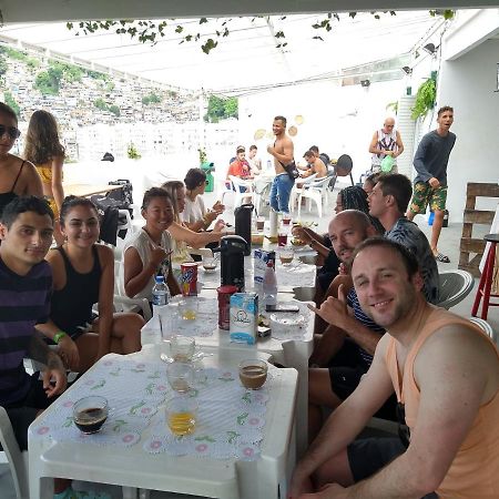 ريو دي جانيرو Walk On The Favela Hostel المظهر الخارجي الصورة