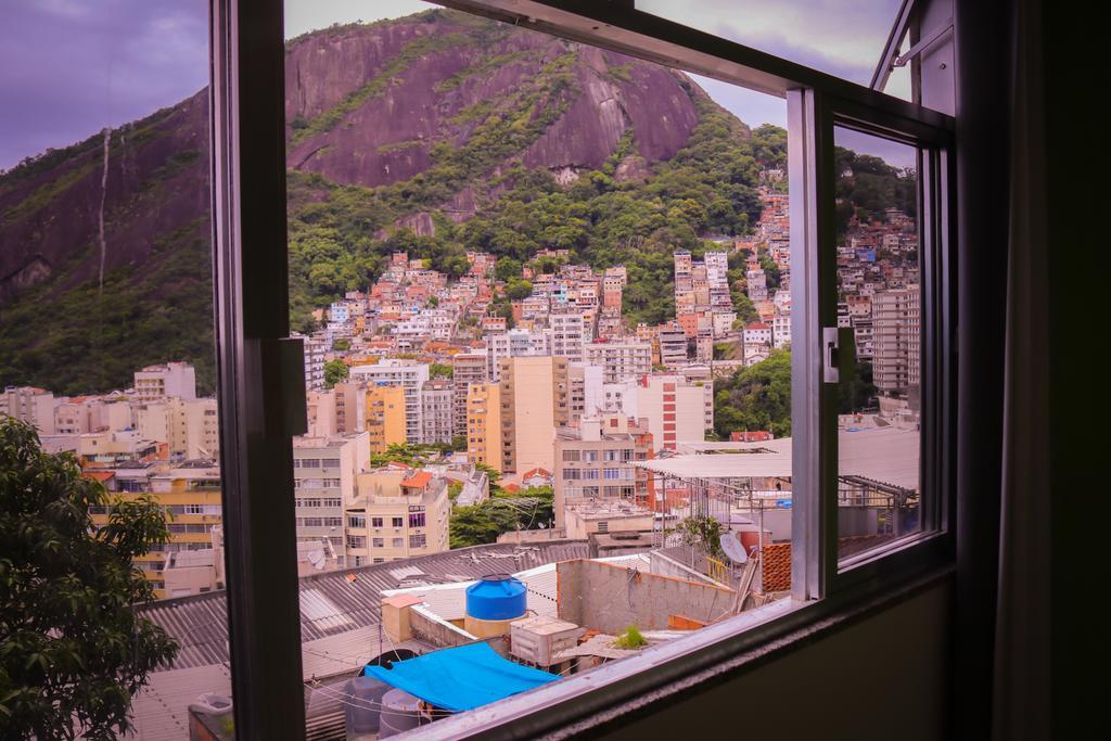 ريو دي جانيرو Walk On The Favela Hostel المظهر الخارجي الصورة