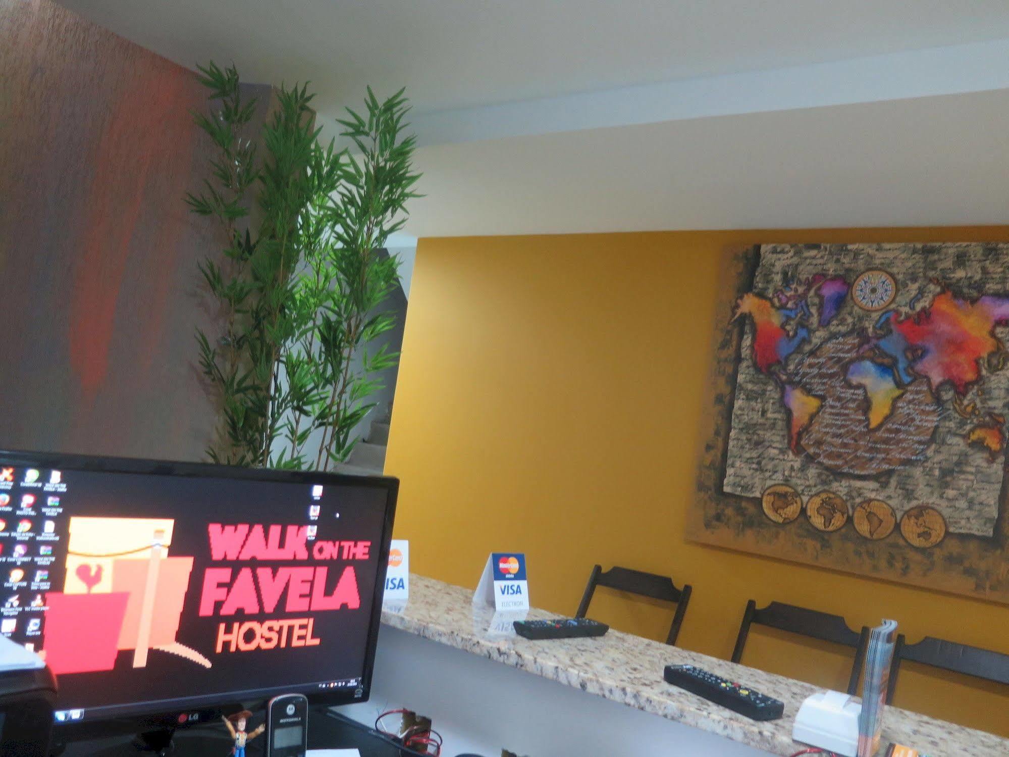 ريو دي جانيرو Walk On The Favela Hostel المظهر الخارجي الصورة